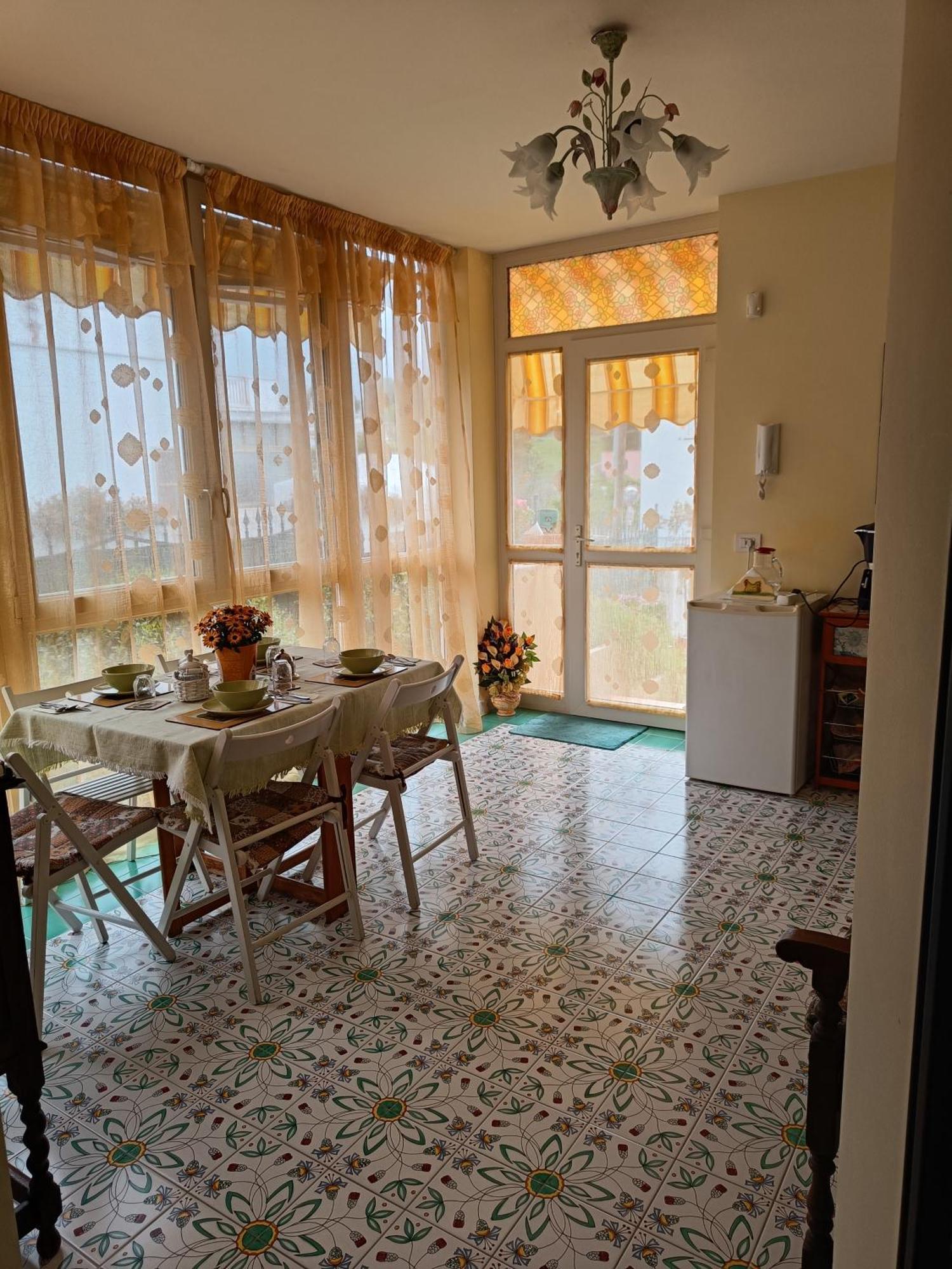 Bed And Breakfast Angolo Fiorito Civitavecchia Exterior photo